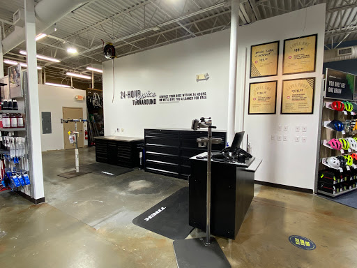 Bicycle Store «Trek Bicycles of Raleigh», reviews and photos, 10911 Raven Ridge Rd # 107, Raleigh, NC 27614, USA