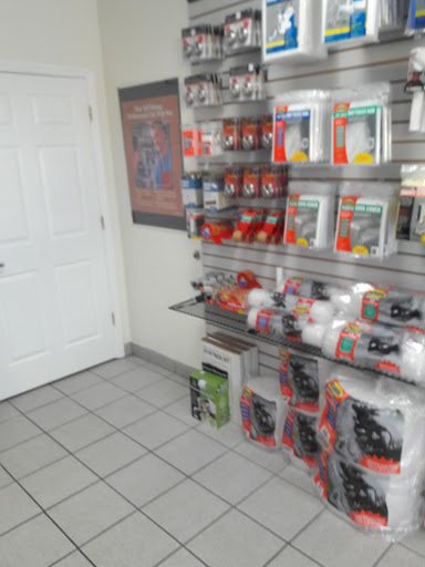 Self-Storage Facility «US Storage Centers», reviews and photos, 2765 NW 207th St, Miami Gardens, FL 33056, USA