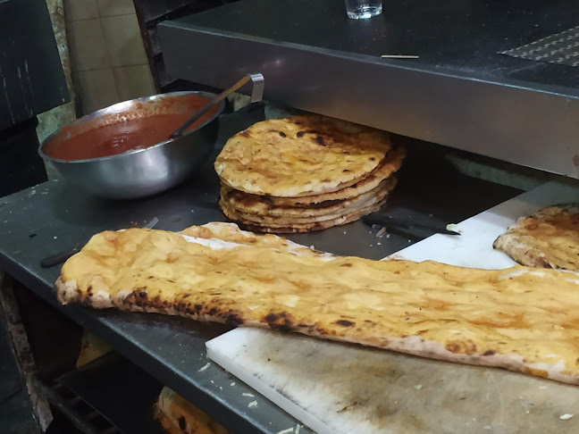 Pizzería "Posadas". Cambio de firma - Toledo