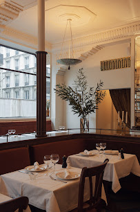 Atmosphère du Restaurant français Restaurant Rochechouart à Paris - n°1
