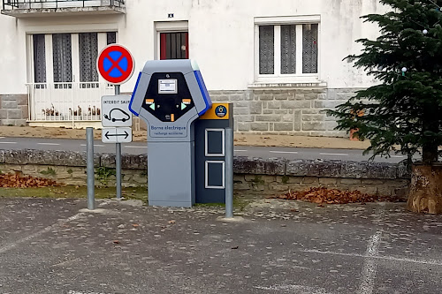 Borne de recharge de véhicules électriques Morbihan énergies Charging Station Lignol