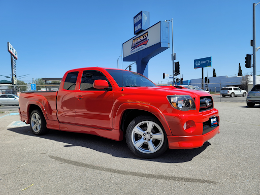 Auto Body Shop «Maaco Collision Repair & Auto Painting», reviews and photos, 7607 Van Nuys Blvd, Van Nuys, CA 91405, USA