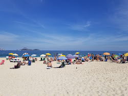 Leblon Plajı'in fotoğrafı ve yerleşim