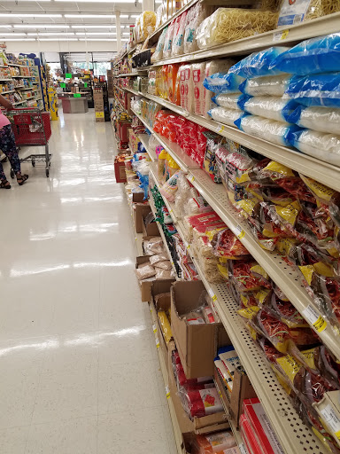 Supermarket «Rowes Supermarket», reviews and photos, 8595 Beach Blvd #329, Jacksonville, FL 32216, USA