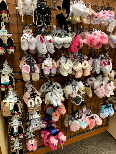 Clothing Store «Burlington Coat Factory», reviews and photos, 24 Wayne Hills Mall, Wayne, NJ 07470, USA