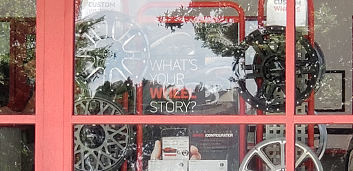 Tire Shop «Discount Tire Store - Kennesaw, GA», reviews and photos, 2930 George Busbee Pkwy NW, Kennesaw, GA 30144, USA