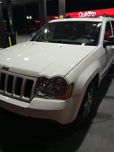 Used Car Dealer «Jay Wolfe Auto Outlet», reviews and photos, 10 NW Barry Rd, Kansas City, MO 64155, USA