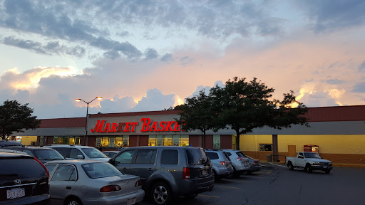 Stadium Plaza Shopping Center, 10 Main St, Tewksbury, MA 01876, USA, 