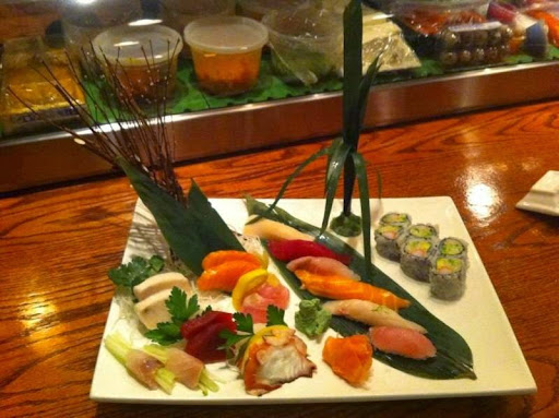 TOMO Sushi & Hibachi Restaurant image 2