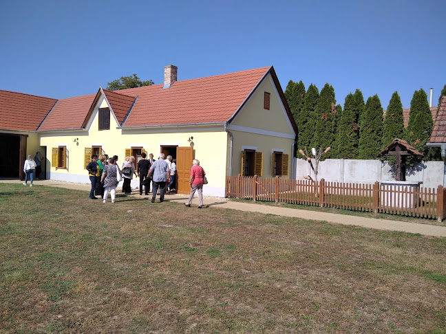 Értékelések erről a helyről: Értékek Háza - Hiza Vridnosti, Szentpéterfa - Múzeum