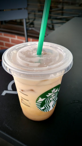 Coffee Shop «Starbucks», reviews and photos, 2100 Dixwell Ave, Hamden, CT 06514, USA