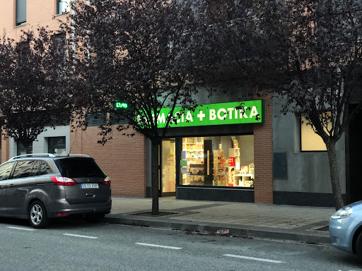 Información y opiniones sobre Farmacia Carolina López-Camacho de Pamplona