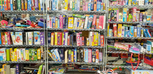 Thrift Store «Goodwill Store & Donation Center», reviews and photos, 1020 N Rohlwing Rd, Addison, IL 60101, USA