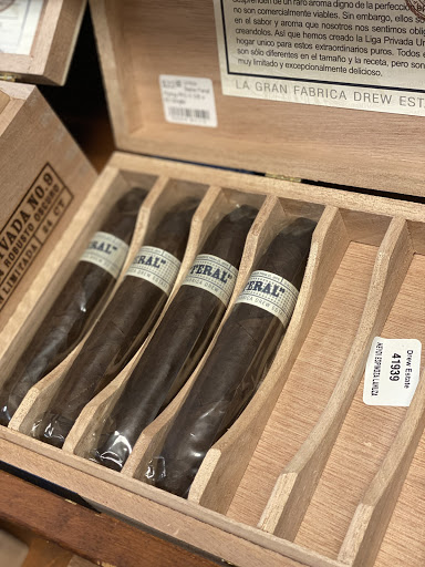 Cigar Shop «Three Js Cigar Davie», reviews and photos, 8250 Griffin Rd, Davie, FL 33328, USA
