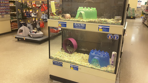 Pet Supply Store «PetSmart», reviews and photos, 220 Commerce Blvd, Fairless Hills, PA 19030, USA