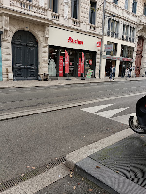 Auchan Piéton St Etienne Charles De Gaulle à Saint-Étienne