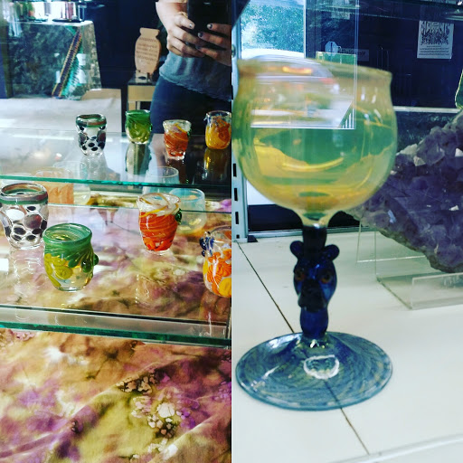 Cooper Young Glassworks & Gifts, 906 Cooper St, Memphis, TN 38104, USA, 