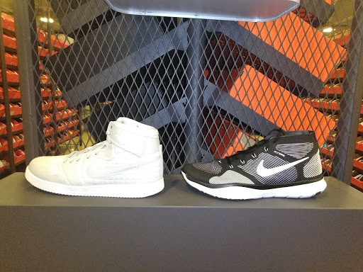 Clothing Store «Nike Factory Store», reviews and photos, 2700 Potomac Mills Cir #511, Woodbridge, VA 22192, USA