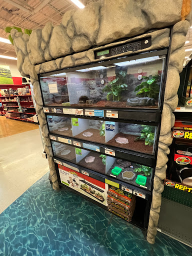 Pet Supply Store «Petco Animal Supplies», reviews and photos, 2230 Marlton Pike W #3, Cherry Hill, NJ 08002, USA