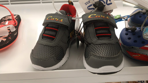 Shopping Mall «Cypress Plaza Shopping Center», reviews and photos, 6824 Katella Ave, Cypress, CA 90630, USA