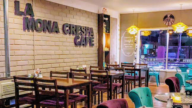 La Mona Crespa Café
