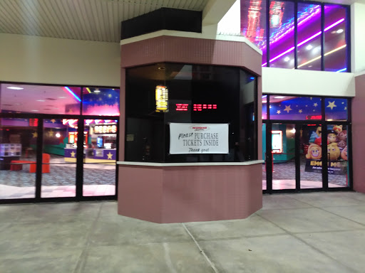 Movie Theater «Marquee Cinemas - Coralwood 10», reviews and photos, 2301 Del Prado Blvd, Cape Coral, FL 33990, USA