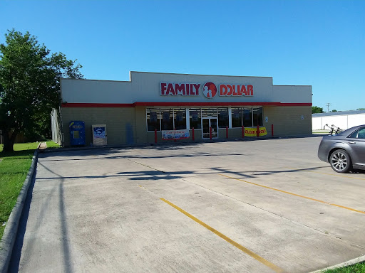 Dollar Store «FAMILY DOLLAR», reviews and photos, 1072 W Farm to Market Rd 78, Schertz, TX 78154, USA