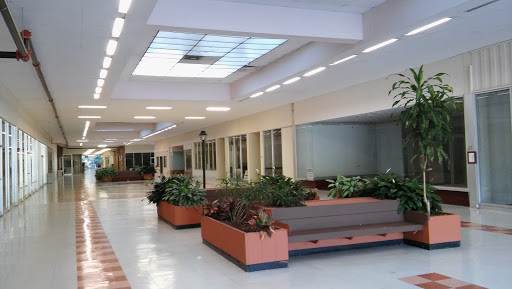 Shopping Mall «Innsbruck Mall», reviews and photos, 85 Tunnel Rd #40, Asheville, NC 28805, USA