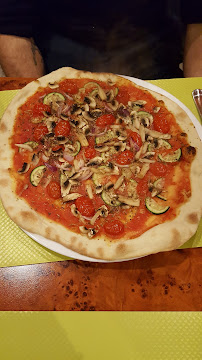 Plats et boissons du Pizzeria L'Olympe à Brides-les-Bains - n°14