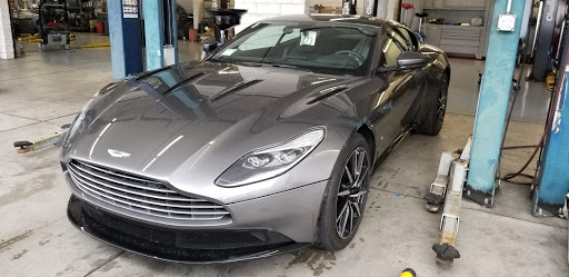 Car Dealer «Los Gatos Luxury Cars», reviews and photos, 620 Blossom Hill Rd, Los Gatos, CA 95032, USA