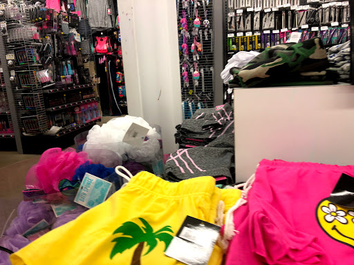 Variety Store «Five Below», reviews and photos, 120 S 32nd St, Camp Hill, PA 17011, USA