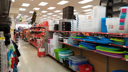 Dollar Store «FAMILY DOLLAR», reviews and photos, 1902 Centre St, West Roxbury, MA 02132, USA