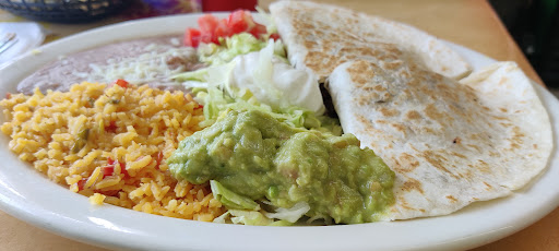 Mexican Grocery Store «El Paso Tacqueria and Latin Market», reviews and photos, 601 Hollywood Blvd, Iowa City, IA 52240, USA