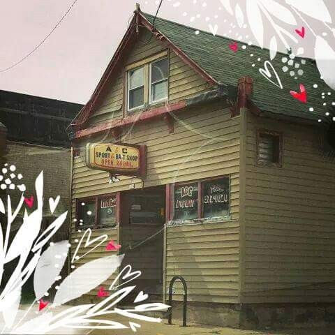 A & C Live Bait Inc., 314 E Center St, Milwaukee, WI 53212, USA, 