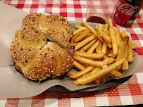 Plats et boissons du Restaurant de hamburgers Burger Delight à Paris - n°9