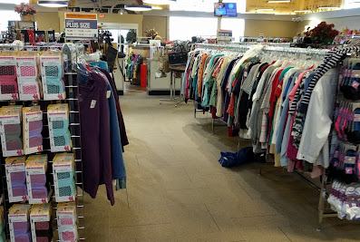 Goodwill Store: Commerce