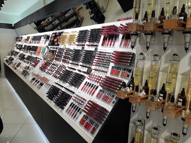 DUST+CREAM Mitropoleos - Θεσσαλονίκη