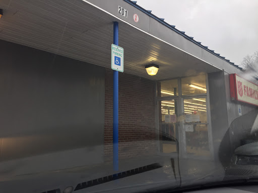Thrift Store «Salvation Army Thrift Store», reviews and photos, 205 Tuscarora Rd, Chittenango, NY 13037, USA
