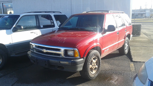 Used Car Dealer «Drive-Away Auto Sales», reviews and photos, 529 Jackson St, Anderson, IN 46016, USA