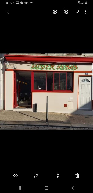 Mister Kebab tacos burger transféré au café de Paris Bricquebec à Bricquebec-en-Cotentin