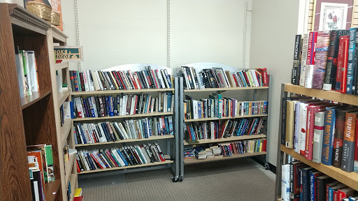 Thrift Store «Society of St. Vincent de Paul - Thunderbird Thrift Store», reviews and photos, 3547 W Thunderbird Rd, Phoenix, AZ 85053, USA