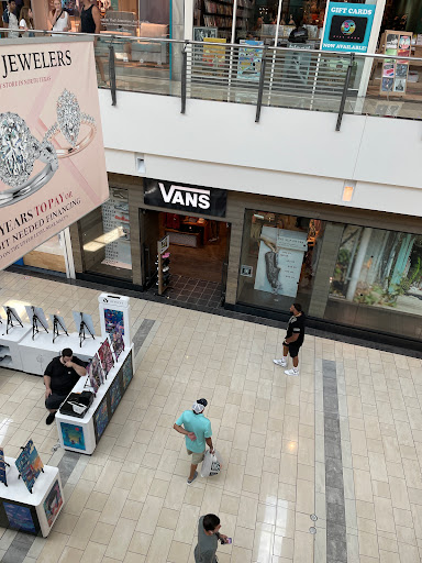 Shoe Store «Vans», reviews and photos, 2601 Preston Rd, Frisco, TX 75034, USA