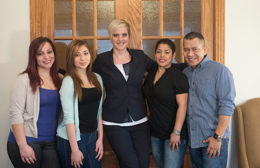 Law Firm «ABOGADA DENISE RAMOS Casos de Inmigracion y familiares en Kansas City», reviews and photos