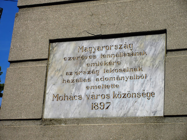 Értékelések erről a helyről: II. Lajos emlékmű, Mohács - Parkoló