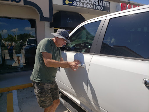 Locksmith «Avi G Locksmith», reviews and photos, 2346 Winkler Ave h103, Fort Myers, FL 33901, USA