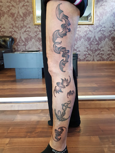 Rezensionen über Royal Flush Tattoo in Locarno - Tattoostudio