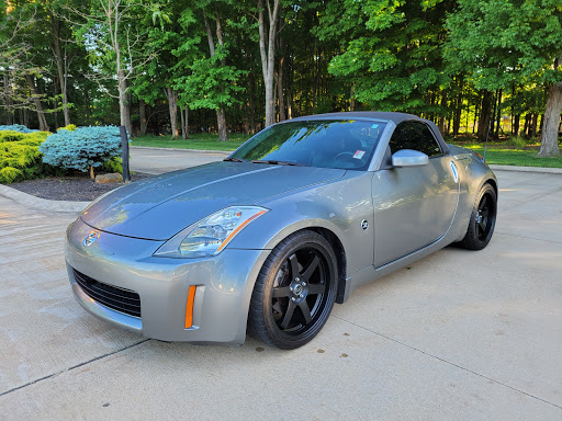 Car Dealer «Pure Automotive», reviews and photos, 4509 Renaissance Pkwy, Warrensville Heights, OH 44128, USA