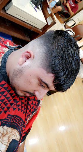 Barber Shop «Butte House Barber Shop», reviews and photos, 1500 Butte House Rd #100, Yuba City, CA 95993, USA