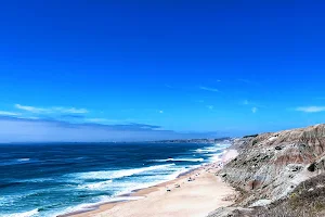 Estacionamento Praia da Peralta image