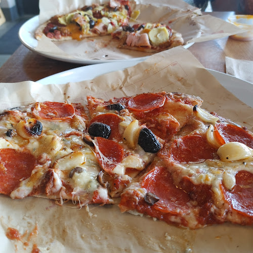 #1 best pizza place in New Braunfels - MOD Pizza